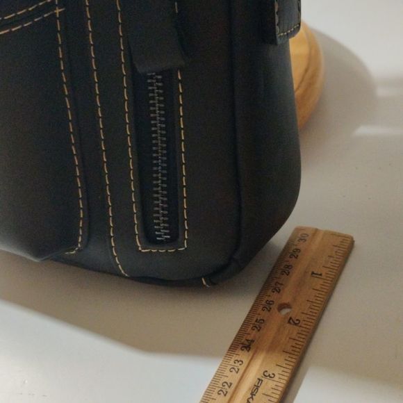 Laoshizi Handsome Premium Leather Crossbody Unisex Mini Bag - Picture 10 of 16